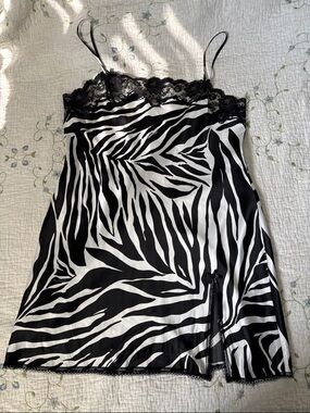 Victoria’s Secret Y2K Zebra Print Lace Trim Slip Dress